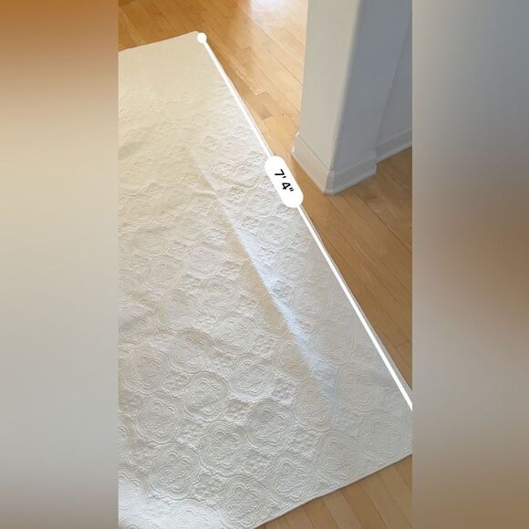 Earl & Wilson Medallion Stitched Full Size Cotton Quilt Coverlet in White - Picture 9 of 10